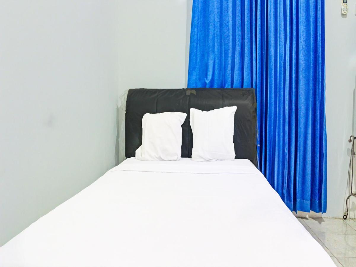 Oyo 91416 Puri 88 Homestay Kupang  Exteriör bild